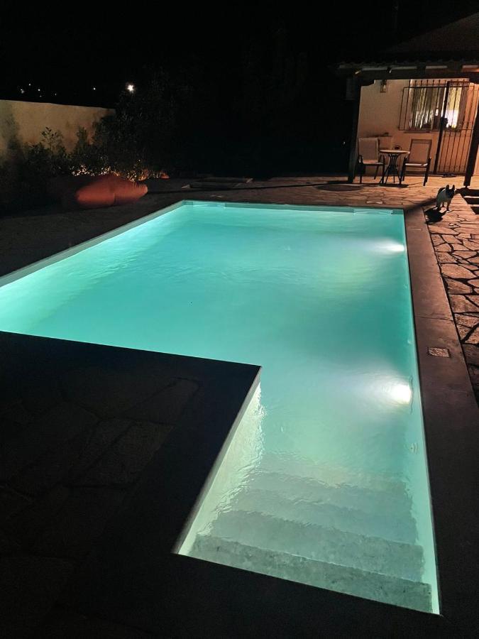 Vila Kalimera Private Pool เนอาโปติไดอา ภายนอก รูปภาพ
